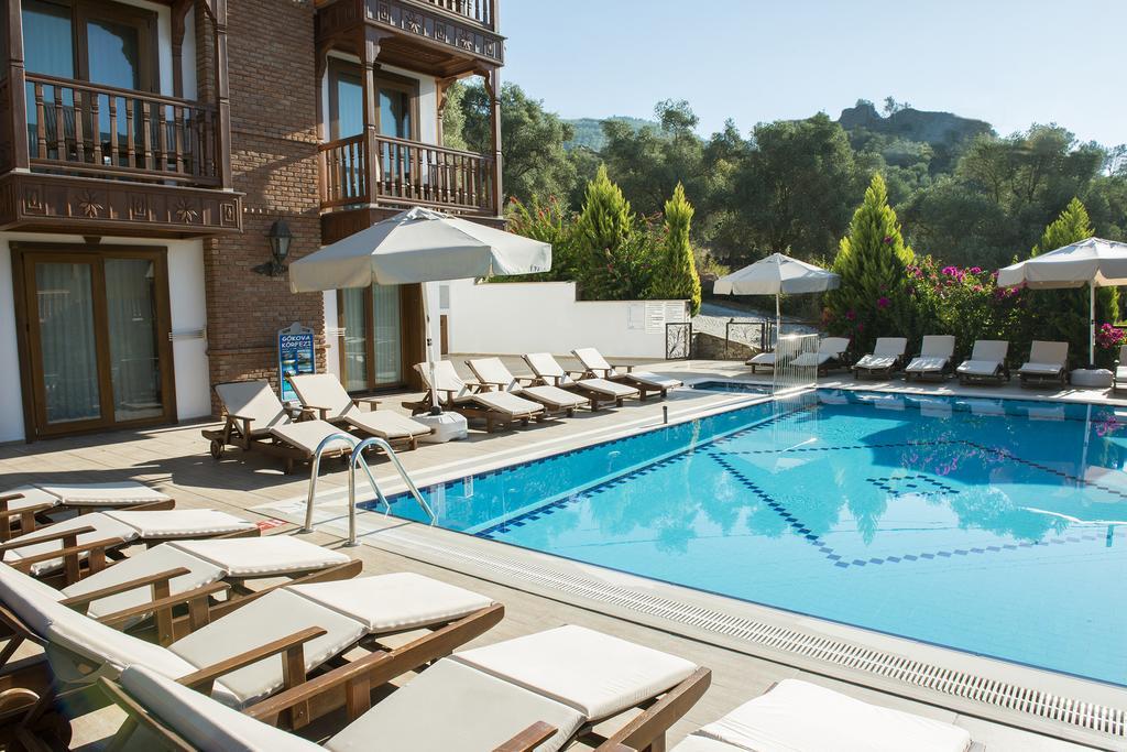 אקיאקה Hotel Azmakhan מראה חיצוני תמונה
