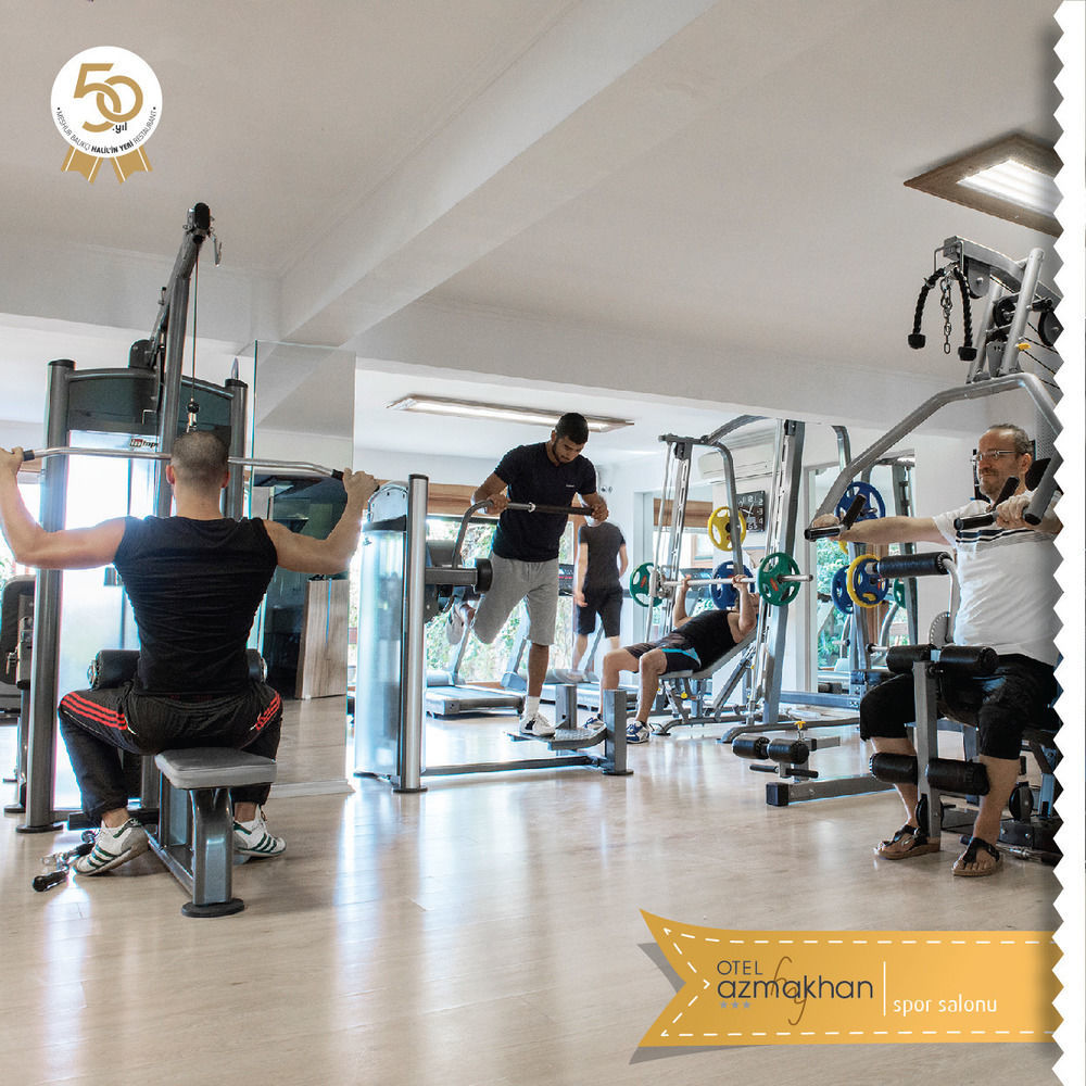אקיאקה Hotel Azmakhan מראה חיצוני תמונה